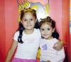 12112006 
Daniela y Ximena Rodríguez Téllez, en reciente festejo infantil.