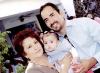 26112006 
Julia, su abuelita Altagracia Reyes y su tío y padrino Carlos.