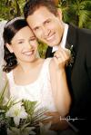 Lic. Yuridia Moreno Rosales, el día de su enlace matrimonial con el Ing. Jesús Alfonso Ortiz.


Estudio: Laura Grageda