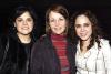 30112006
Mariam Chamán, Fernanda Izaguirre y Ana Carmen Buendía