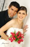 Srita. Patricia García Álvarez el día de su matrimonio con el Sr. Roberto Ibarra Saucedo.




Estudio: Maqueda