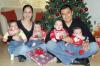 3012006 
 Mary Carmen y Héctor Becerra con sus cuatro hijitos
