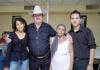 03122006 
Enrique Marroquín fue festejado por su esposa Rosa Martha Sánchez y sus hijos, con motivo de su cumpleaños.