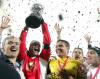 En cambio, los jugadores del Pachuca saltaron de gusto cuando el

árbitro dio el silbatazo final que selló el título de campeón de la

Copa Sudamericana 2007 para el equipo mexicano, una proeza que ningún

otro club de ese país había conseguido.