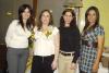 12122006
Gabriela Campos Carrete junto a su mamá, Hermelinda Carrete de Campos, sus hermanas Patricia y Martha Campos y su sobrina Paty Aristegui, organizadoras de su fiesta de canastilla.