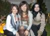 12122006
Yadira Cárdenas, Cecy Luna y la anfitriona de la reunión Mónica Silveyra.