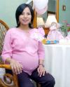23122006
 Norma Cecilia Peinado de Santiago en la fiesta de regalos que le ofrecieron para el bebé que espera.