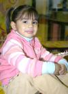 31122006
La pequeña Angélica Daniela Acevedo López cumplió cuatro años y sus papás, José Ángel Acevedo e Ileana de Acevedo, la festejaron con una alegre piñata.