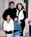 05012007 
Polo Cerrillo, Sonia Olivia Vázquez de de Carrillo y sus hijos Muchelle y José C.