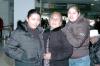 03012007 
Yoletzi Aguilar viajó a París y la despidieron Samantha Chávez y Eunice Morales.