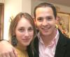 10012007
César Martínez y su esposa María Isabel R. de Martínez, organizadora de esta fiesta de cumpleaños.