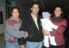 11012007
Leticia Vargas, Óscar Novelo, Jeny, Vicky y Mayela Vargas viajaron al DF, los despidió Luis Cenobio.