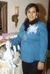 22012007
Claudia Mijares de Barro fue festejada con motivo del cercano nacimiento de su primer bebé.