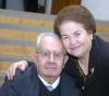 23012007
Señores Miguel Ángel y Margarita, felices como hace 50 años cuando se casaron.