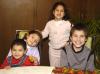 24012007
Javier junto a su hermana Alexia y sus primos Mariana Montellano Chávez y Rodrigo Mendoza Chávez.