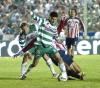 En el 35, Oswaldo evitó una nueva caída del marco santista, al enviar un cabezazo de Omar Bravo a corner, en un gran servicio enviado desde derecha por el “Venado” Medina. Una jugada después el arquero lagunero recostó sobre su lado derecho, en un débil testarazo del “Maza” Rodríguez
