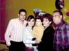 02022007 
Emiliano con sus abuelitos, José Antonio e Irma Jurado y sus padres, Francisco y Claudia.