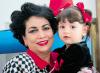 Vicky de Moreno con sus hijos Stephanie y Eduardo Moreno.