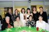 Cope Ramírez de García, Soledad Cano de Hernández, Peggy H. de Ysais, Chacha S. de Von Bertrab, Connie Anhert, Genny de Tiavila, Leticia de Ávalos, Elisa de Morales, Rocío de Slim, Jilma de Ysais, Aída de Mayagoitia y Cristina de Siller acompañando a la futura novia.