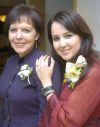 20022007
La novia y la anfitriona de la despedida, Elisa Salazar de Morales.