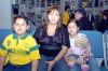 22022007
Paola Chaurand viajó a la Ciudad de México, la despidió Ángel Morales.
