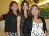 28022007
Cristina Soriano de Ramírez junto a su mamá, Silvia Taboada de Soriano y su hermana,  Cynthia Soriano, anfitrionas de su fiesta de canastilla.