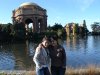 Andrea y Sofia Tovar en el parque del exploratorio en San Francisco.