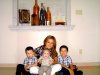 Iliana con sus hijos Sebastian, Diego y Rodrigo Tamez Soto radican en Eagle Pass, Texas. Septiembre 19, 2007