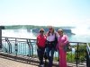 María Elena Rodríguez, Brisa Villalobos y Rosa Rodríguez, en sus vacaciones por las Cataratas  de el Niágara, en Canadá.