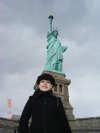 Karina González Morales, en su viaje a Nueva York en donde visitó la Estatua de la Libertad.