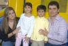 03032007
Noelie Barba López con sus padres, Paulo y Noelie y su hermanito Paulo.