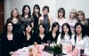 La futura novia con sus amigas Liliana Gómez de Carzó, Marcela Gutiérrez de Carzó, Liliana Meza de Ávalos, Adriana Torres de Russek, María Rosa Medina de Camacho, Montserrat Encinas y Marala Sánchez de Garza.