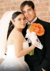 Srita. Irma Valeria Cabral Flores el día de su boda con el Sr. Aldo Iván Hermosillo.



Estudio: Miriam Barker