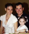 Fernando, Rosa María y Jimena Dávila.