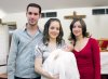 El pequeño Alfredo junto a sus abuelos Felipe Pérez Flores y Laura Sánchez de Pérez, sus padres Marcela Pérez de Leal y Alfredo Leal Peña y su abuelita Martha Peña de Leal.