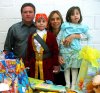 26032007
Rafael Salazar Castillo cumplió seis añitos y fue festejado por sus papás, Rafael y Mónica Salazar, y su hermanita Mónica