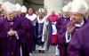 Funcionarios de la iglesia católica alcanzaron un momento clave en el proceso de canonización del papa Juan Pablo II, al concluir la investigación sobre su vida en una ceremonia para marcar el segundo aniversario de la muerte del pontífice.