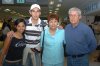 01042007
Enrique, Silvia Reyes y Enrique Reyes E. viajaron a San Diego, los despidió Angélica Alvarado