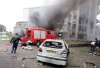 Una bomba cerca de la oficina del primer ministro y otra en una estación policial mataron a 24 personas y dejaron heridas a 222 en la capital de Argelia.