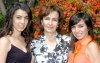 09042007
Cristina Zarzar de Abularach con sus Hijas Miriam y Cristina
