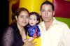 10042007
Abraham Acevedo Reyes fue festejado con una piñata por su tercer cumpleaños