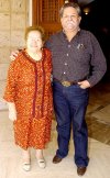 14042007
Gloria Van der Elst celebró su cumpleaños, junto a su esposo Humberto Urby Genel