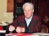 En el exterior Yeltsin inicialmente fue admirado por su desafío al monolítico sistema soviético.