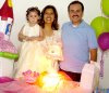 22042007
Alondra García Rojas, el día que festejó su primer cumpleaños; es hijita de Arturo y Adriana García.
