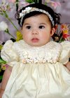 26042007
Camila Zapata Estrada recibió el primer sacramento en días pasados; es hijita de Alberto y Fanny Zapata.
