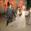 Tras la liturgia, en donde la cantante prometió amor eterno a su ahora esposo, se ofreció a los invitados un espectáculo típico del lugar: el juego de pelota Pok ta poc, y  una recepción en la playa Mayacobá.