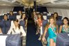 Miss Guatemala 2007, Alida María Boer, posa en la turbina de un avión de Méxicana de Aviación, durante una de las actividades del Concurso Miss Universo 2007.
