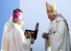 La historia del fraile, a quien la Iglesia atribuye un primer milagro en 1990 por la curación de una niña en Sao Paulo, fue leída durante la ceremonia por el cardenal portugués José Saraiva, prefecto de la Congregación de la Causa de los Santos.