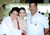 12052007

Argentina, Rolando Bronco y Gabriela Villalba viajaron a Argentina y los despidió Irma Cardiel.