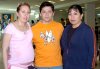 12052007

Argentina, Rolando Bronco y Gabriela Villalba viajaron a Argentina y los despidió Irma Cardiel.